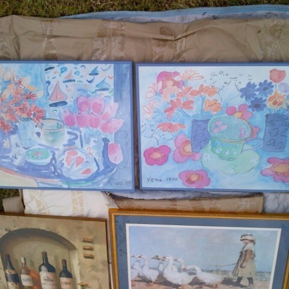 SET OF 2 PINK AND PERIWINKLE PRINTS IN MATCHNG PERIWINKLE METAL FRAMES - Picture 2 of 8